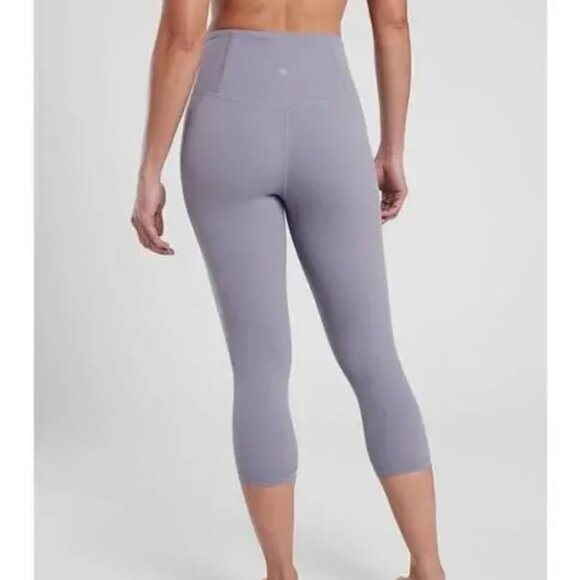 Athleta Elation Capri Pant Leggings Purple Size Medium - Picture 2 of 10